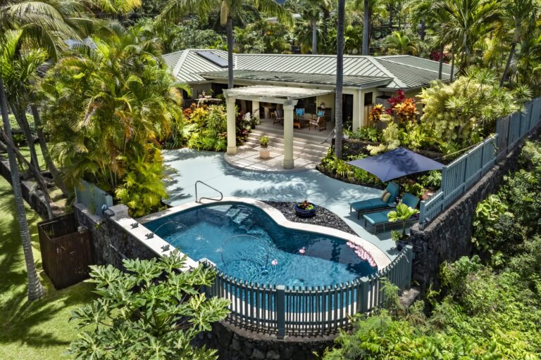 Kona Acres Home side view